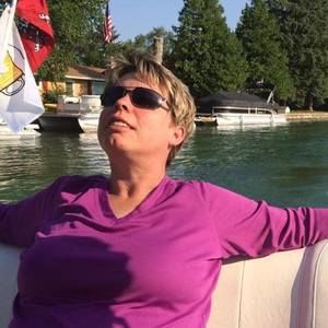 Meet your Posher, Jennifer